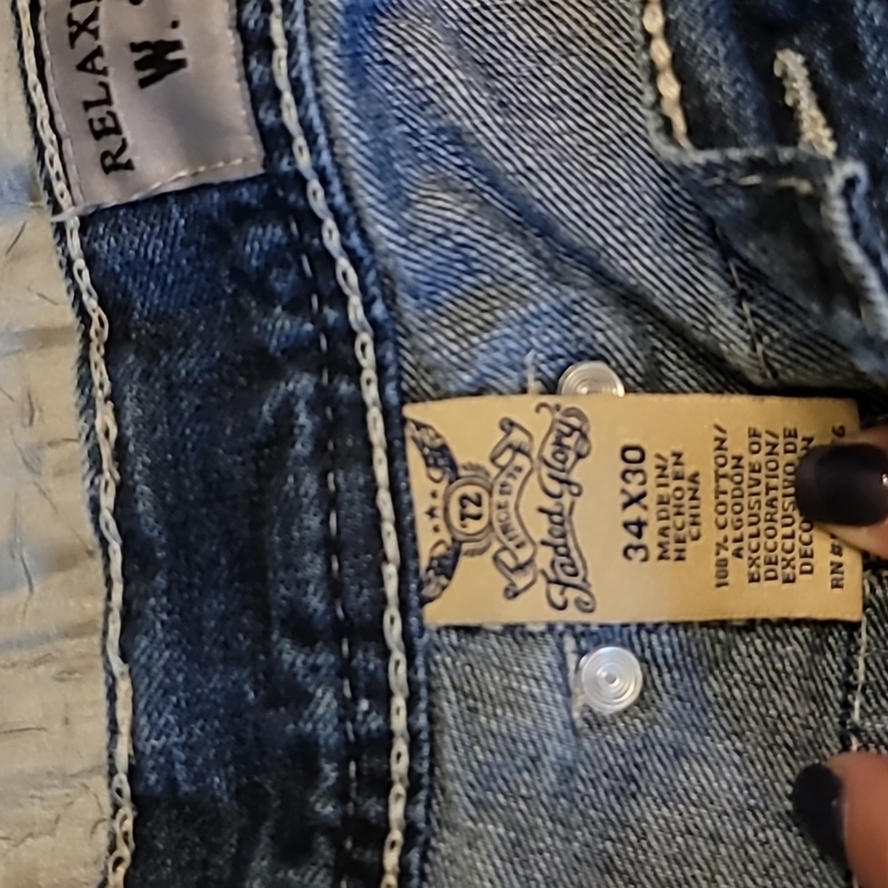 Jeans - Picture 2 of 3